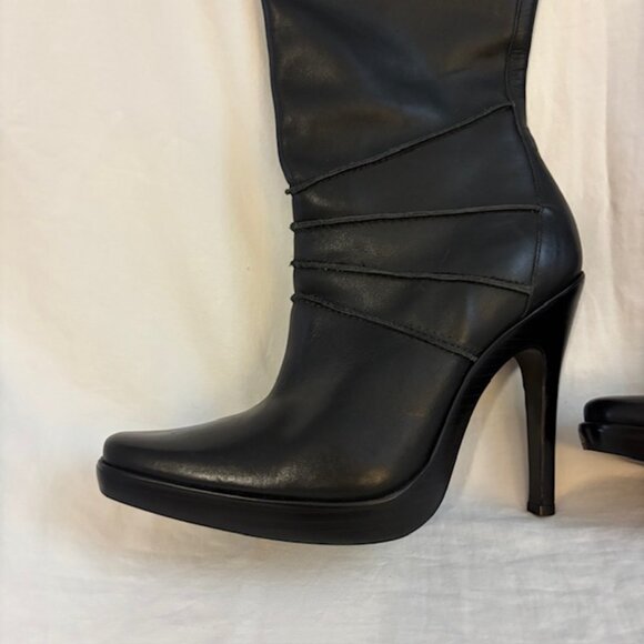 Steve Madden "Holsteer" Black Leather Knee High Stiletto Heeled Boots, Size 8 - Picture 3 of 10